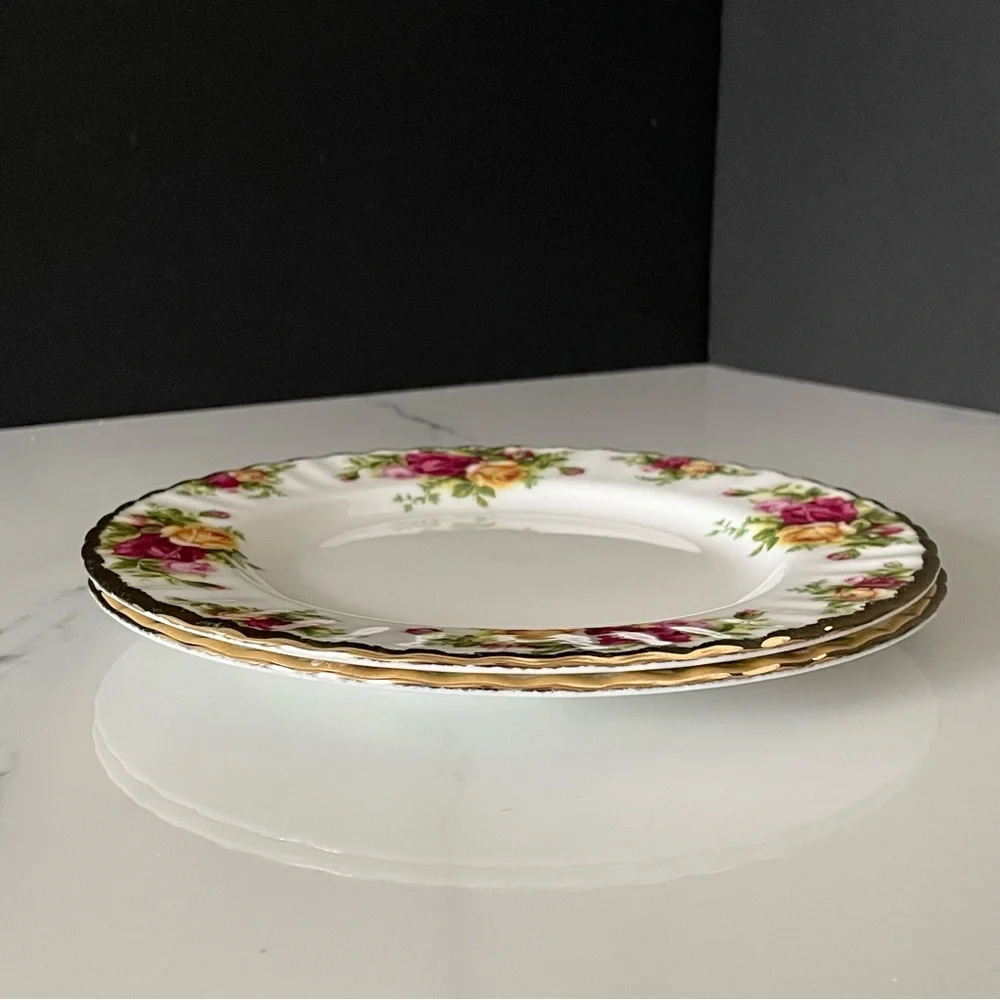 SET of 2 Salad Plates - Old Country Roses by Royal Albert